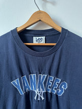 90’s Embroidered Yankees Tee (M)