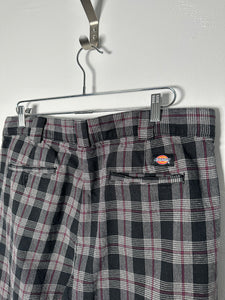 Dickies Plaid/Cropped (38x30)