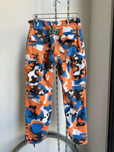 90’s Camo Gear Knicks Cargo’s (32”x30”)