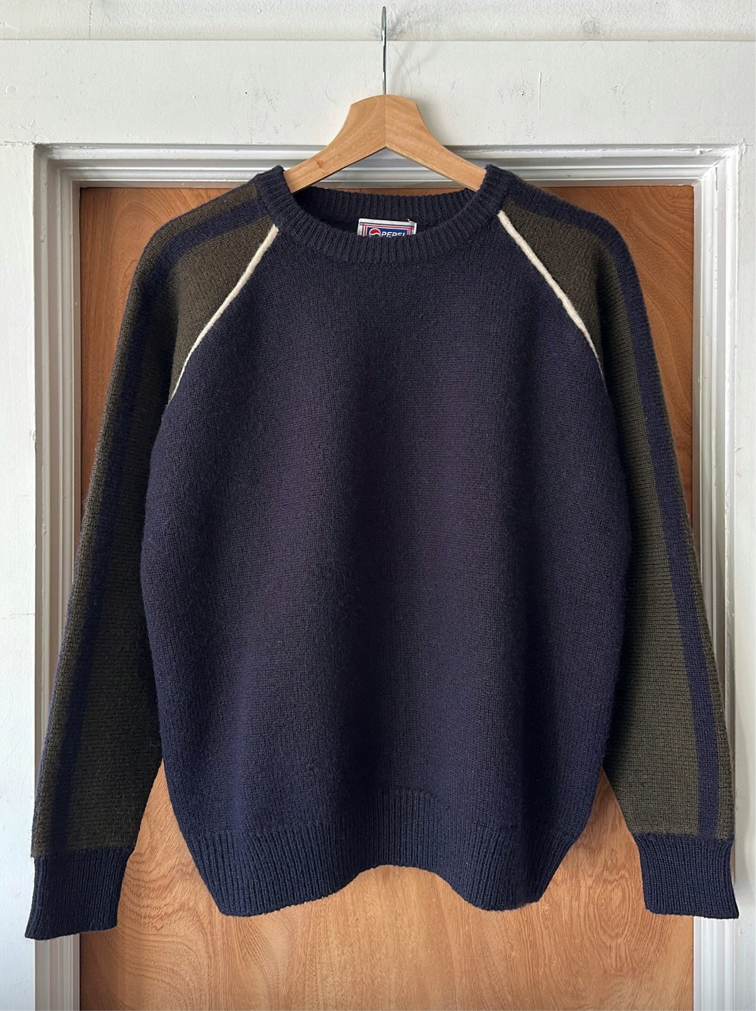 90’s Striped Sweater (Fits L)