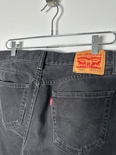 00’s Levi’s 505 (33x29)