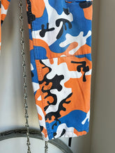 90’s Camo Gear Knicks Cargo’s (32”x30”)