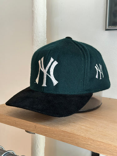 90’s Yankees Hat