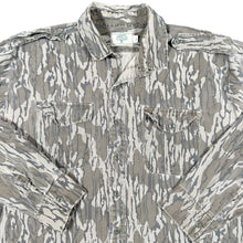 90’s Mossy Oak Camo Shirt (L)