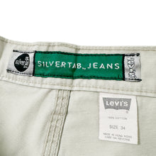 90’s Levi’s Silvertab Khaki Carpenter Shorts (34”)