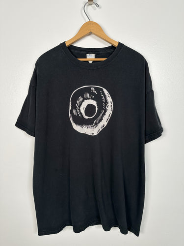 Bagel Corner Tee (XXL)