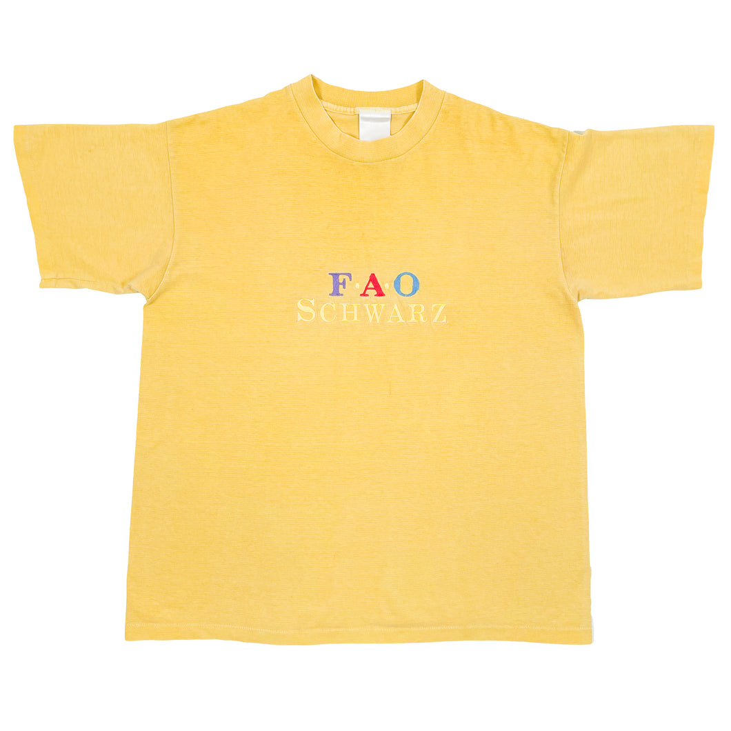 Vintage 90’s F.A.O Schwarz Embroidered Tee (XL)