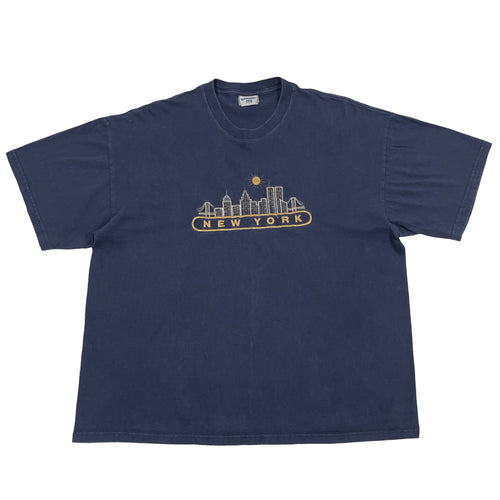 Vintage 90’s NYC Embroidered Souvenir Tee (XL)