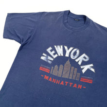 Vintage 90’s New York Skyline Tee (L)