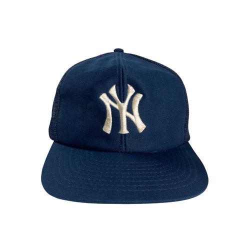 90’s Yankees Mesh Trucker Snapback