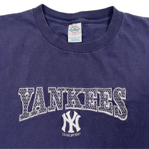 2001 Yankees Embroidered Chain Link Tee (